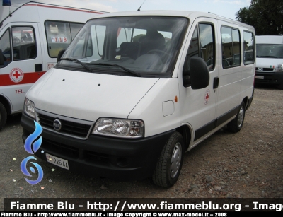 Fiat Ducato III serie  
CRI Comitato Loc. Firenze
trasporto persone
Parole chiave: Fiat Ducato_IIIserie CRI255AA CRI_Firenze Trasporto_Persone Quarrata2008