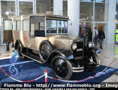 Fiat 507
Croce Rossa Italiana
Anno di costruzione: 1929
Museo internazionale della Croce Rossa
Castiglione delle Stiviere (MN)
CRI 4887

In esposizione al Reas 2008
Parole chiave: Fiat 507 CRI4887 Ambulanza REAS_2008