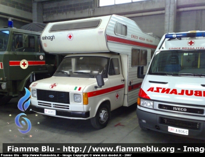 Ford Transit III serie
Camper CRI Comitato Provinciale di Arezzo
Parole chiave: Ford Transit_IIIserie Croce Rossa Arezzo Protezione Civile Camper CRIA085C