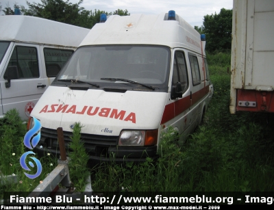 Ford Transit IV serie
Croce Rossa Italiana
Delegazione di Castelfranco di sotto
ambulanza allestita Alea
in attesa di alienazione al Provinciale di Pisa
Parole chiave: Ford Transit_IVserie Ambulanza CRI_Castelfranco Alea 