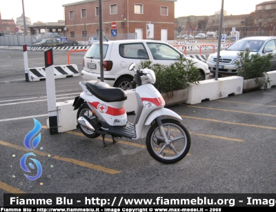 Piaggio Liberty
CRI
Comitato Locale di Livorno
Parole chiave: Piaggio Liberty CRI_livorno scooter