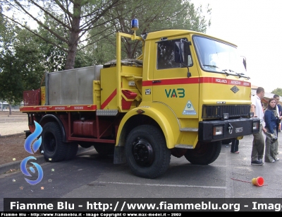 Siricome S145 4x4
VAB Rignano sull'Arno (FI)
ceduto alla [url=http://www.fiammeblu.it/displayimage.php?pos=-34864]Squadra Aziendale Emergenze Gardaland[/url]
Parole chiave: Siricome S145_4x4 VAB Rignano_sull'Arno FI