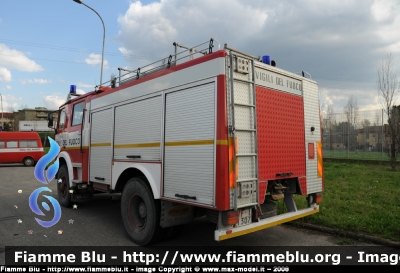 Iveco OM 160
Vigili del Fuoco
Comando Provinciale di Firenze-Indiano
AutoPompaSerbatoio allestimento Baribbi
VF 11307
Parole chiave: Iveco OM 160 VF11307