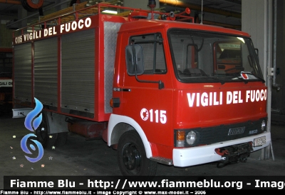 Iveco 60-10
Vigili del Fuoco
Comando Provinciale di Livorno
Polisoccorso allestimento Ravasini
VF 13428
Parole chiave: Iveco 60-10 VF13428