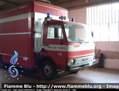 Iveco 79-13
Vigili del Fuoco
Comando Provinciale di Pisa
Distaccamento Volontario di Lari (PI)
Colonna Mobile Regione Toscana
Autocarro cucina di prima partenza per emergenze
VF 14166
Parole chiave: Iveco 79-13 VF14166