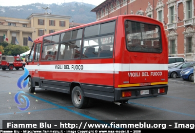 Iveco Daily 49-10 I serie
Vigili del Fuoco
Minibus comando provinciale Massa Carrara
Allestimento Calabrese
Parole chiave: Iveco Daily_49-10_Iserie VVF_Massa_Carrara VF16182