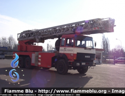 Iveco 330-35
Vigili del Fuoco
Comando Provinciale di Bologna
AutoScala da 50 metri
VF 16252
Parole chiave: Iveco 330-35 VF16252