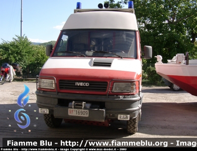 Iveco Daily 4x4 II serie
Vigili del Fuoco
Comando Provinciale di Firenze
Distaccamento di Borgo San Lorenzo (FI)
Polisoccorso
VF 16909
adibito al servizio in galleria prima dell'arrivo dell'Iveco Grizzly
Parole chiave: Iveco Daily_4x4_IIserie VF16909