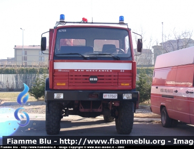 Man-Meccanica F99 4x4
Vigili del Fuoco
Comando Provinciale di Firenze
Esemplare con sponda di sollevamento idraulica posteriore
VF 17047
Parole chiave: Man-Meccanica F99_4x4 VF17047