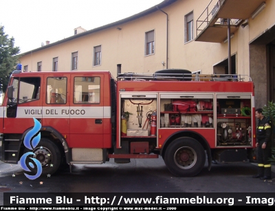 Iveco EuroTech 190E27
Vigili del Fuoco
Comando Provinciale di Siena
AutoPompaSerbatoio allestimento Iveco-Magirus
VF 18154
Parole chiave: Iveco EuroTech_190E27 VF18154