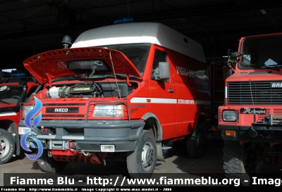 Iveco Daily 40-10 4x4 II serie
VVF La Spezia
SAF
Parole chiave: Iveco Daily_40-10_4x4_IIserie VF_Spezia VF19952 SAF