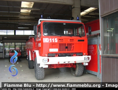 Iveco 80-17
Vigili del Fuoco
Comando Provinciale di Firenze
Autocarro della Colonna Mobile Regionale Toscana
VF 21729
Parole chiave: Iveco 80-17 VF21729