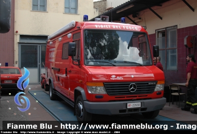 Mercedes-Benz Vario 614D
Vigili del Fuoco 
Comando Provinciale di Firenze
AutoFurgone/Unità di Crisi Locale allestimento Bai
VF 22650
Parole chiave: Mercedes-Benz Vario_614D VF22650