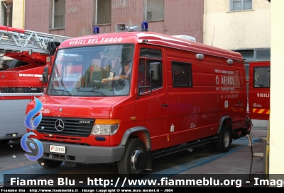 Mercedes-Benz Vario 614D
Vigili del Fuoco 
Comando Provinciale di Firenze
AutoFurgone/Unità di Crisi Locale allestimento Bai
VF 22650
Parole chiave: Mercedes-Benz Vario_614D VF22650