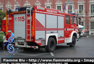 Iveco EuroFire 140E28 4x4 I serie
Vigili del Fuoco
Comando Provinciale di Massa Carrara
AutoPompaSerbatoio allestimento Iveco-Magirus
VF 23262
Parole chiave: Iveco EuroFire_140E28_4x4_Iserie VF23262