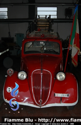 Fiat 508C
Vigili del Fuoco
Gruppo Storico di Firenze
Anno 1943
VF 2899
Parole chiave: Fiat 508C Autoscala VF2899 Gruppo_Storico_Firenze VF