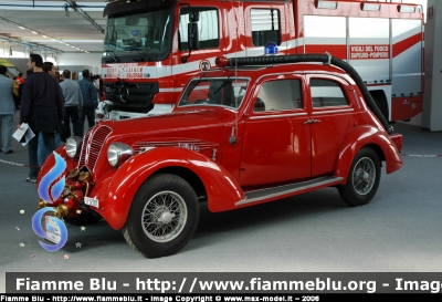 Bianchi S9
Vigili del Fuoco
Museo di Milano - Anno 1938
Autoveicolo civile requisito durante il periodo bellico, dopo l'installazione di una pompa centrifuga con addescamento a stantuffi ausiliari fu impiegata come vettura antincendio
VF 52001
Parole chiave: Bianchi S9 Museo_di_Milano VF52001