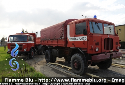 Fiat 6602
Vigili del Fuoco
Gruppo Storico di Firenze
VF 7023
Parole chiave: Fiat 6602 Autocarro VF7023 gruppo_storico_firenze