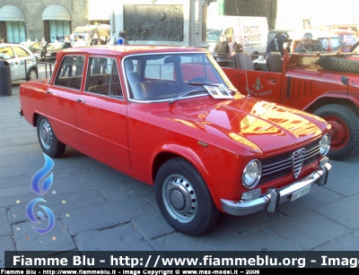 Alfa Romeo Giulia 1300
Vigili del Fuoco
Museo di Mantova
VF 7175
Parole chiave: Alfa-Romeo Giulia VF7175 museo_mantova Arnus40