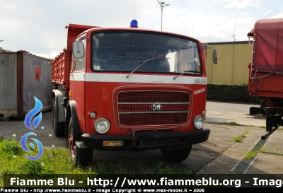 OM Titano
Vigili del Fuoco
Comando Provinciale di Firenze
Automezzo storico
VF 7338
Parole chiave: OM Titano VF7338