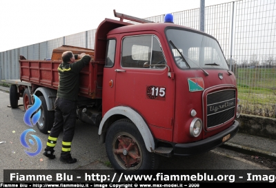 OM Tigrotto 55
Vigili del Fuoco
Gruppo Storico di Firenze
VF 7591
Parole chiave: OM Tigrotto VF7591 Gruppo_storico Firenze