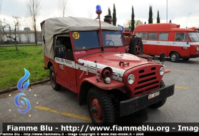 Fiat Campagnola AR 59
Vigili del Fuoco
Gruppo Storico di Firenze
VF 8537
Parole chiave: Fiat Campagnola AR59 VF8537 Gruppo_storico Firenze