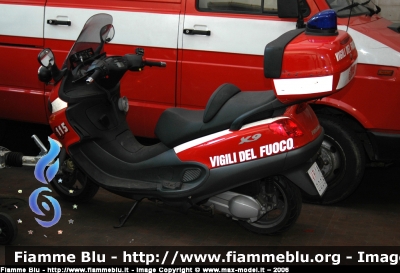 Piaggio X9
VVF Firenze
Parole chiave: piaggio X9 VF0005 VF_Firenze Motociclo