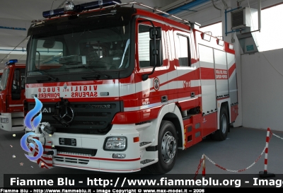 Mercedes-Benz Actros 1841 II serie
Vigili del Fuoco
Corpo Permanente di Aosta
AutoPompaSerbatoio allestimento Bai
Parole chiave: Mercedes-Benz Actros_1841_IIserie Reas_2006