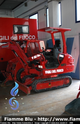 Yanmar B25V
Vigili del Fuoco
Comando Provinciale di La Spezia
Parole chiave: Yanmar B25V