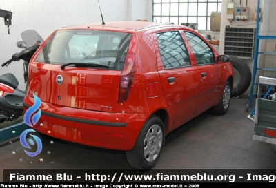 Fiat Punto III serie
VVF Firenze
ancora da targare e senza livree
Parole chiave: Fiat Punto_IIIserie VF_Firenze