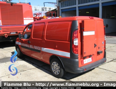 Fiat Doblò II serie
Vigili del Fuoco
Comando Provinciale di Roma
Distaccamento Aeroportuale di Fiumicino
Scorta Tecnica
VF 23062
Parole chiave: fiat doblò_IIserie vf23062