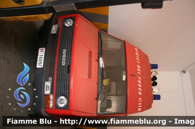 Iveco Daily I serie
Vigili del Fuoco
Comando Provinciale di Roma
VF 16097
Parole chiave: Iveco Daily_Iserie VF16097