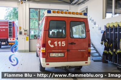 Mercedes-Benz Sprinter 4x4 II serie
Vigili del Fuoco
Unione Distrettuale Merano - Bezirksverband Meran
Corpo Volontario di Nalles - Freiwillige Feuerwehr Nals (BZ)
VF 14C BZ
Parole chiave: Mercedes-Benz Sprinter_4x4_IIserie VF14CBZ