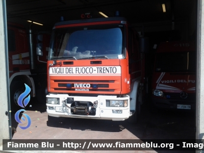 Iveco EuroCargo 120E23 I serie
Vigili del Fuoco
Corpo Permanente di Trento
Allestimento Iveco Magirus
VF F25 TN
Parole chiave: Iveco EuroCargo_120E23_Iserie VFF25TN