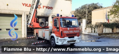 Iveco EuroFire 150E28 II serie
Vigili del Fuoco
Comando Provinciale di Roma
Distaccamento Cittadino di Ostia
VF 22941
Parole chiave: Iveco EuroFire_150E28_IIserie VF22941