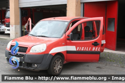 Fiat Doblò II serie
Vigili del Fuoco
Comando Provinciale di Roma
VF 24878
Parole chiave: Fiat Doblò_IIserie VF24878