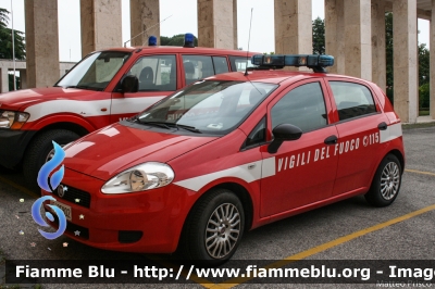 Fiat Grande Punto
Vigili del Fuoco
Comando Provinciale di Roma
VF 25802
Parole chiave: Fiat Grande_Punto VF25802