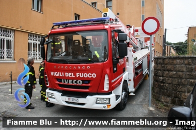 Iveco EuroCargo 110EL22 III serie
Vigili del Fuoco
Comando Provinciale di Roma
Piattaforme aeree ribassate 
da 30 metri di sviluppo massimo
Allestimento Multitel-Pagliero
VF 27553
Parole chiave: Iveco EuroCargo_110EL22_IIIserie VF27553