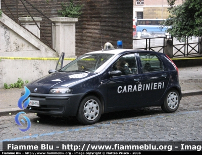 Fiat Punto II serie
Carabinieri
AM BN 096
Parole chiave: fiat punto_IIserie ambn096