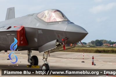 F-35B Lightining II
Aeronautica Militare Italiana
32° Stormo
32-13
Parole chiave: F-35B Lightining_II AM32_13