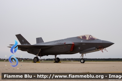 Lockheed Martin F-35A Lightning II
Aeronautica Militare Italiana
32° Stormo
32-15
Parole chiave: Lockheed_Martin F-35A_Lightning_II 32_15