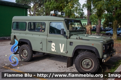 Land Rover Defender 110 
Aeronautica Militare Italiana
70° Stormo Latina
Sicurezza Volo
AM AI075
Parole chiave: Land_Rover Defender_110 AMAI075