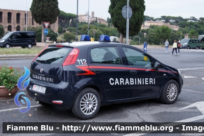 Fiat Punto VI serie
Carabinieri
Polizia Militare presso Aeronautica Militare Italiana
AM CR 394
Parole chiave: Fiat Punto_VIserie AMCR394