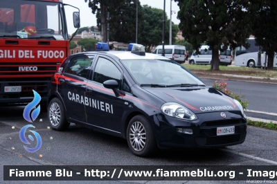 Fiat Punto VI serie
Carabinieri
Polizia Militare presso Aeronautica Militare Italiana
AM CR 413
Parole chiave: Fiat Punto_VIserie AMCR413