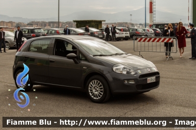 Fiat Punto VI serie
Aeronautica Militare Italiana
AM CR 448
Parole chiave: Fiat Punto_VIserie AMCR448