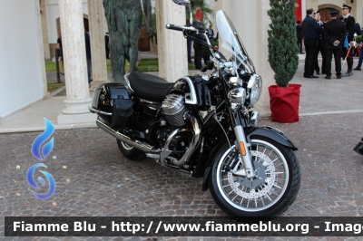 Moto Guzzi California Touring 1400
Carabinieri
Reggimento Corazzieri
CC A4903
Parole chiave: Moto_Guzzi California_Touring_1400 CCA4903