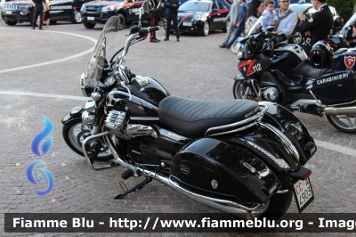 Moto Guzzi California Touring 1400
Carabinieri
Reggimento Corazzieri
CC A4903
Parole chiave: Moto_Guzzi California_Touring_1400 CCA4903