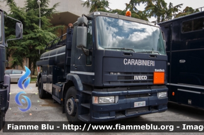 Iveco EuroTech 190E35
Carabinieri
VIII Battaglione "Lazio"
cisterna carburante
CC BT 451
Parole chiave: Iveco EuroTech_190E35 CCBT451