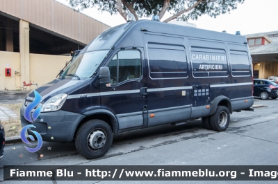 Iveco Daily IV serie restyle
Carabinieri
Nucleo Artificieri Antisabotaggio
CC CY 659
Parole chiave: Iveco Daily_IVserie_restyle CCCY659