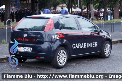 Fiat Grande Punto
Carabinieri
CC DD 056
Parole chiave: Fiat Grande_Punto CCDD056